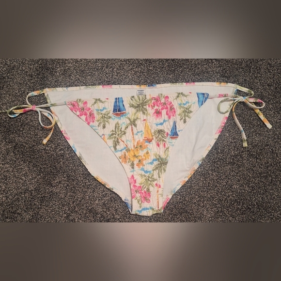 XXL Nwot Old Navy Floral Print Bikini Bottom - Picture 1 of 4